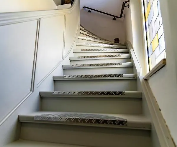 Timeout Namaste Ellar